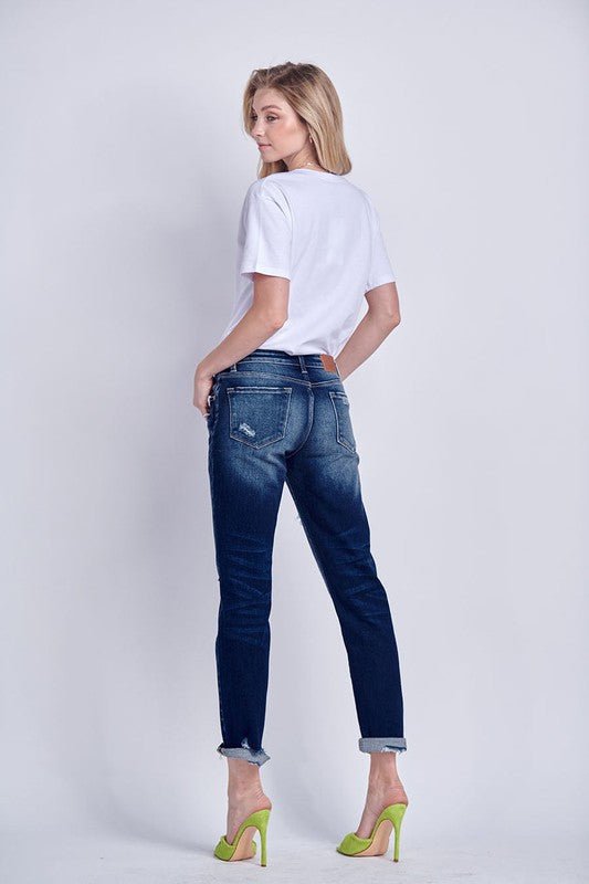 Artemis Vintage MID RISE STRETCH BOYFRIEND WITH PATCH JEANS